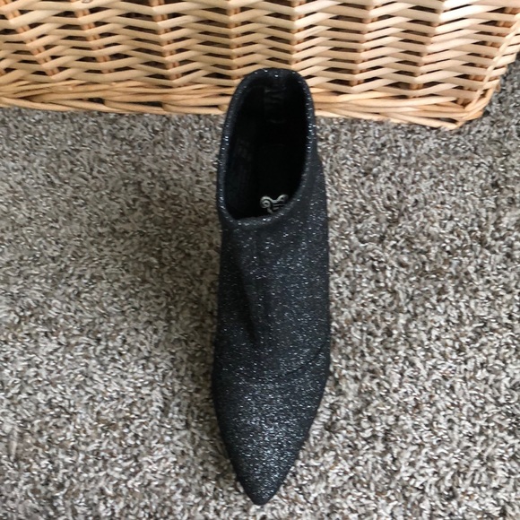 Brash booties - Picture 3 of 7